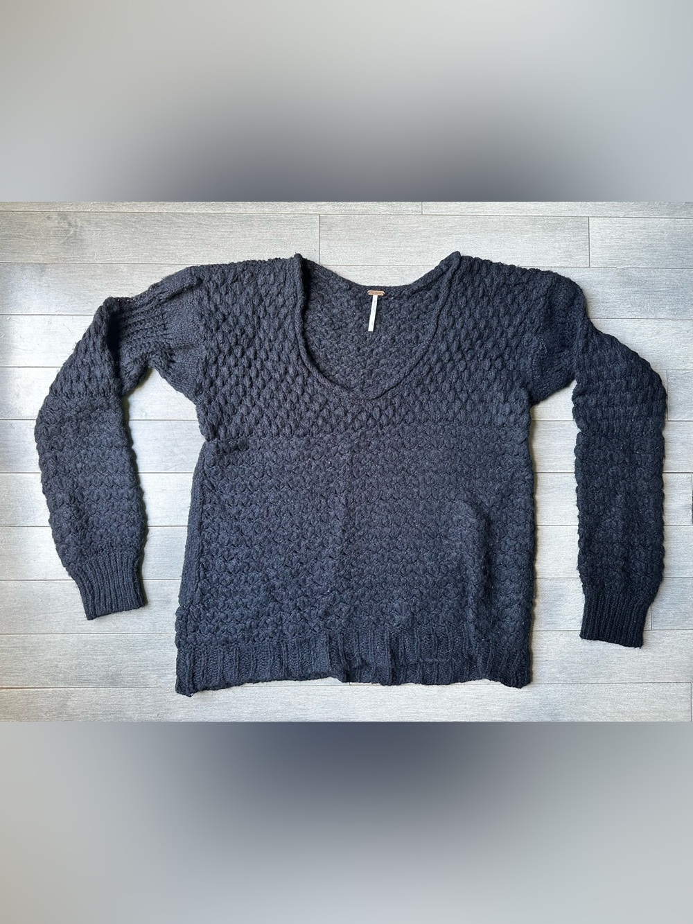 Women’s Free People Black Cotton Wool V Neck Pullover Knitted Sweater Size Large